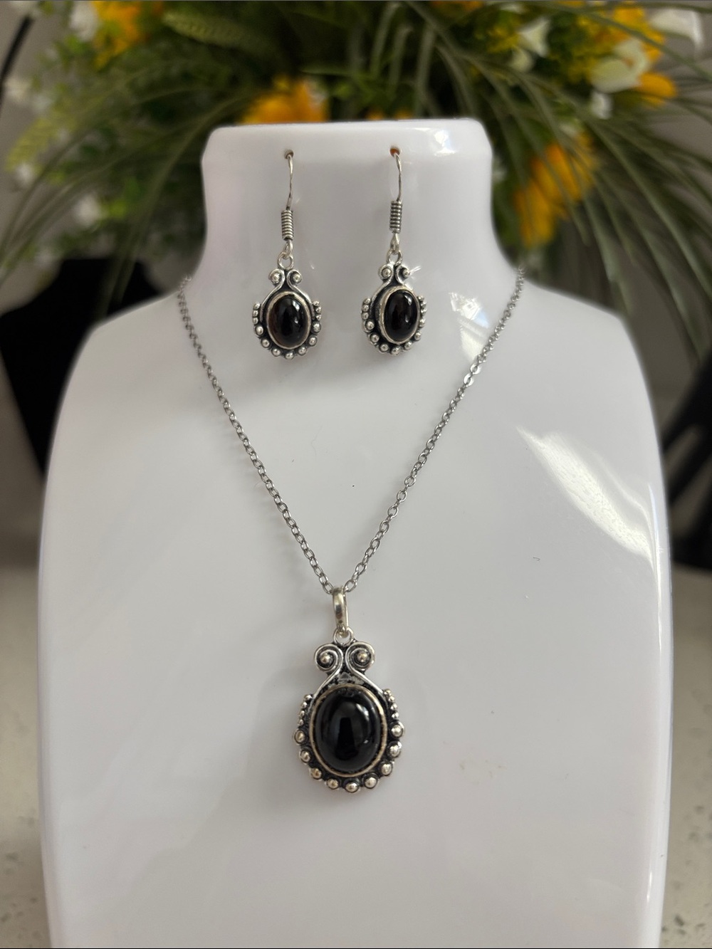 Black Onyx Gemstone Ethnic Handmade Pendant Necklace & Earring Set